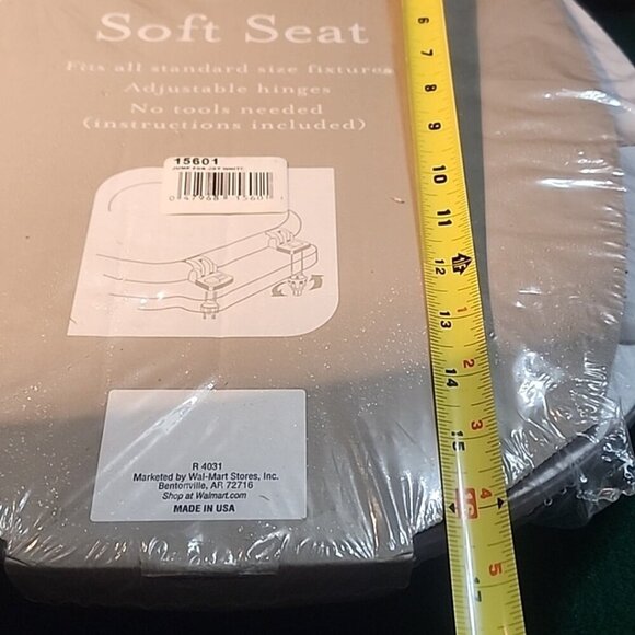 Vintage Dolphins Toilet Seat Home Trends Standard Soft Seat NIP - Picture 9 of 9